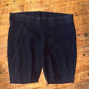 Torrid black stretchy knit pull on Bermuda 3x bike shorts